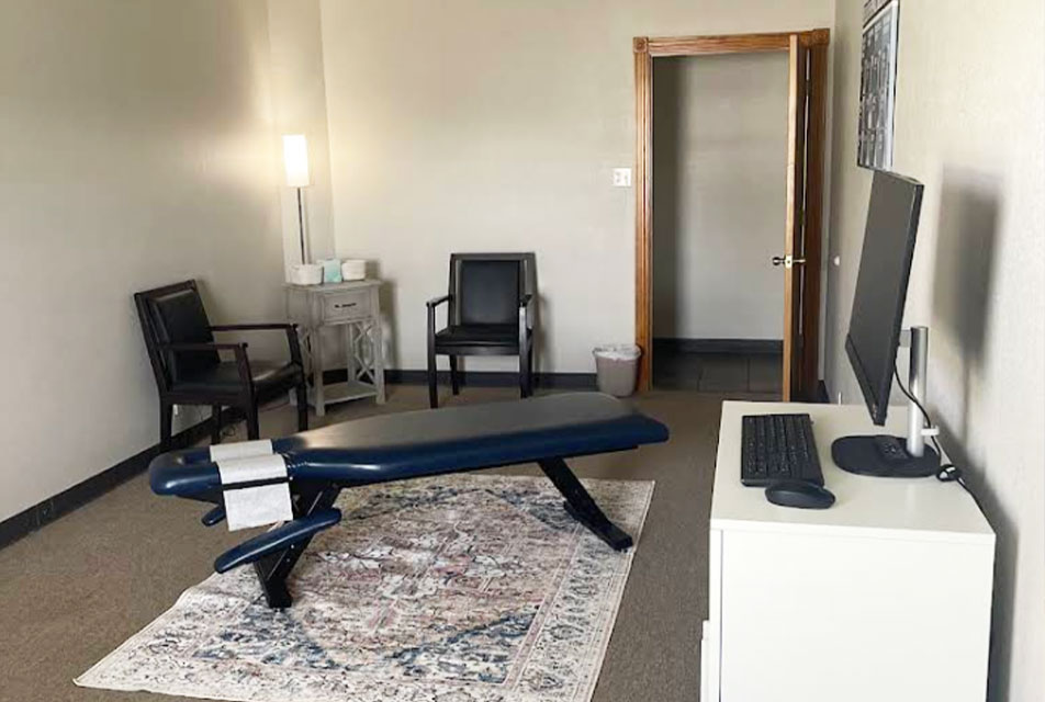 Whole Body Chiropractic - Sherman In Sherman waitingroom